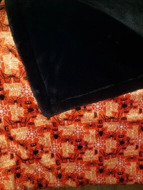 Halloween Spider Print Orange & Black Throw Minky Blanket With Mystery Gifts